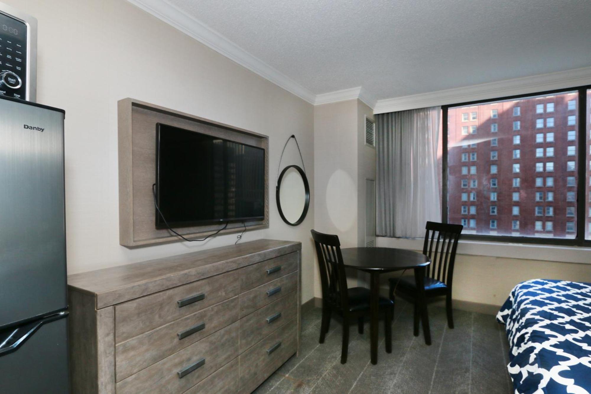 Convention Center Executive Properties Free Indoor Parking Baltimore Bagian luar foto